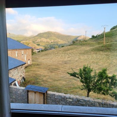 Ventana Las Moradas de Babia